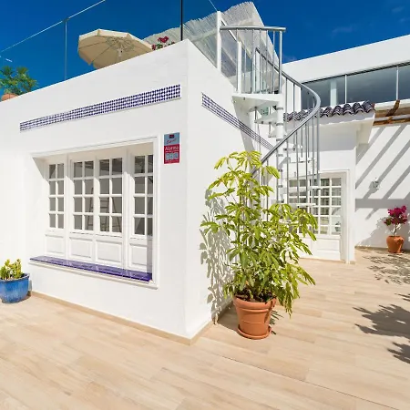 Pasitoblanco Porto Mare 7 Seaview Private Heated Pool בית נופש *